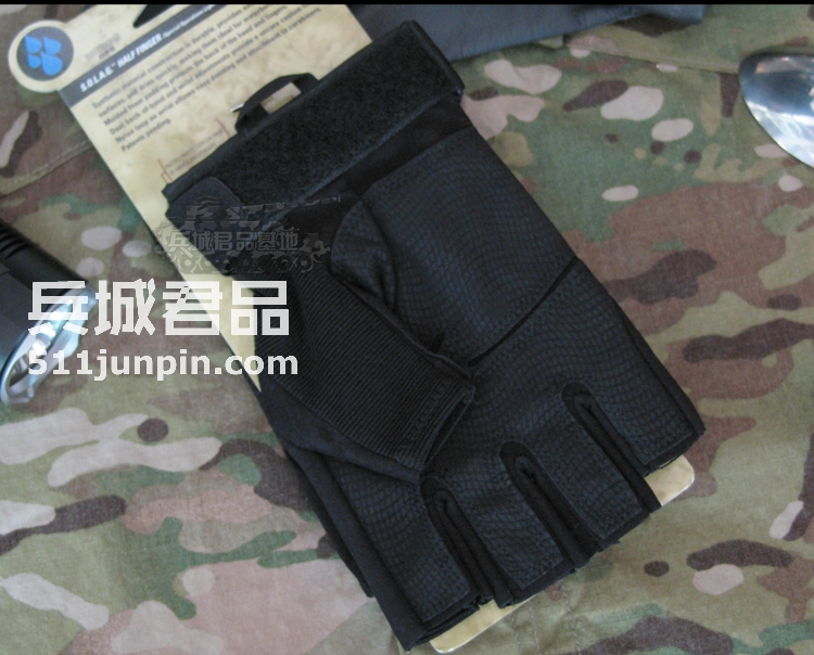 正品blackhawk黑鹰轻突击半指手套 男士战术手套 作战手套 8068