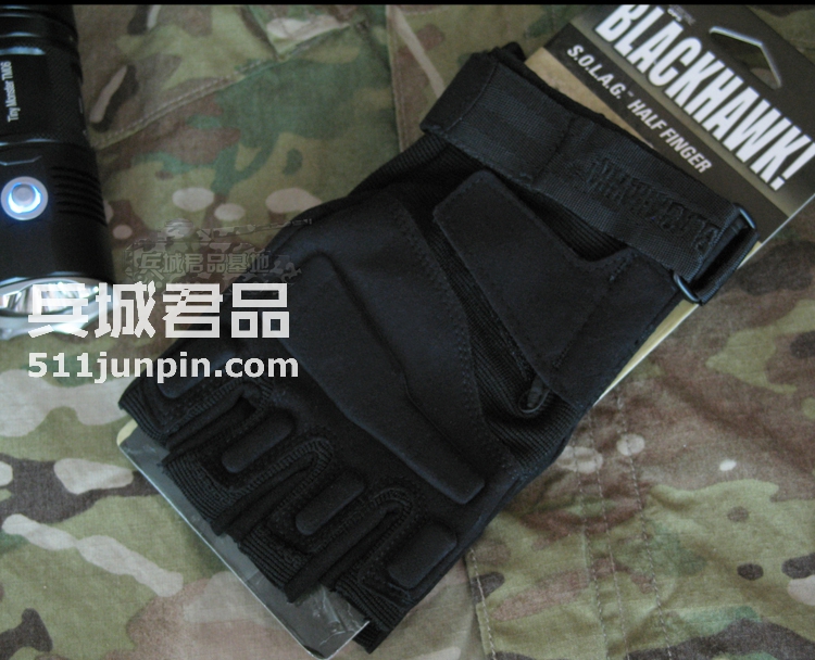 正品blackhawk黑鹰轻突击半指手套 男士战术手套 作战手套 8068