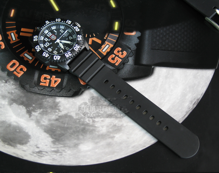 Luminox/雷美诺时 原装正品 3000系列黑色硅橡胶户外运动表带