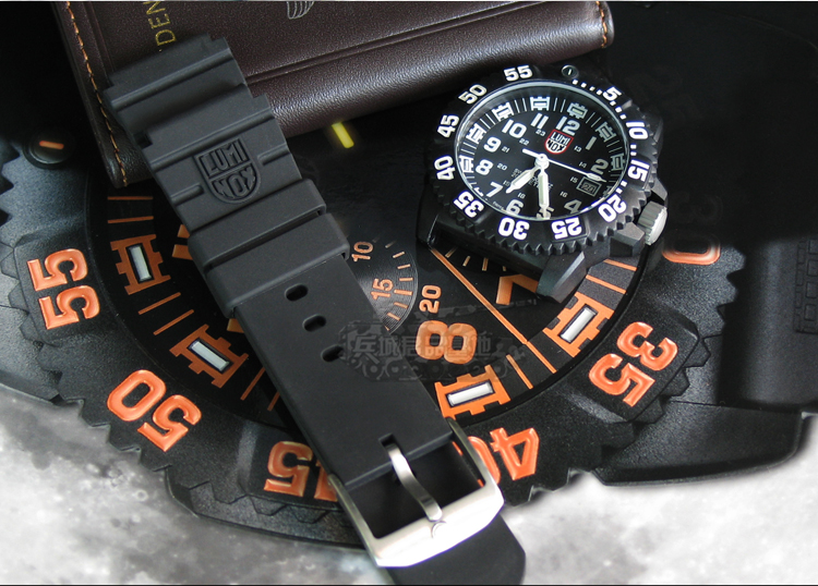 Luminox/雷美诺时 原装正品 3000系列黑色硅橡胶户外运动表带