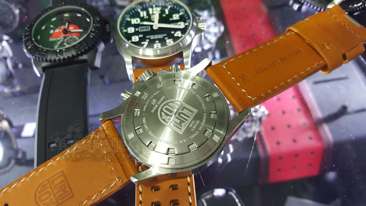 瑞士原装机芯Luminox 雷美诺时 1944 特种兵夜光防水军表正品